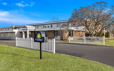Days Inn by Wyndham Fond du Lac