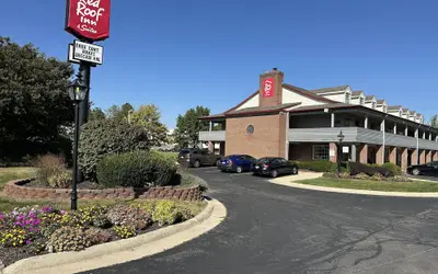 Red Roof Inn & Suites Marysville