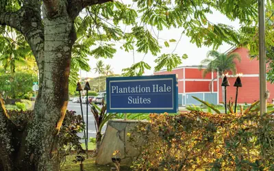 Plantation Hale Suites