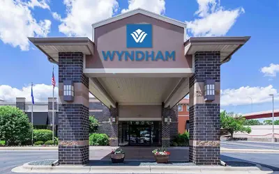 Wyndham Bloomington - Mall of America