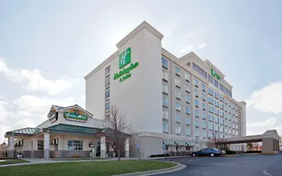 Holiday Inn & Suites Overland Park West by IHG