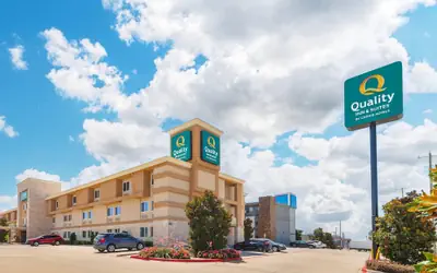 Quality Inn & Suites Plano East - Richardson