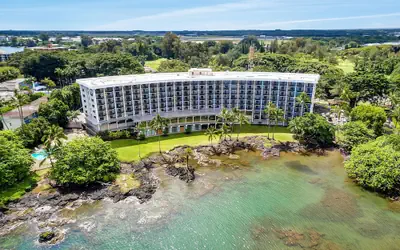 Hilo Hawaiian Hotel, Trademark Collection by Wyndham