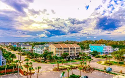 Holiday Inn Resort Oceanfront at Surfside Beach by IHG