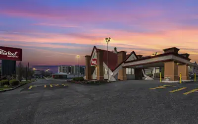 Red Roof Inn & Suites Newark - University