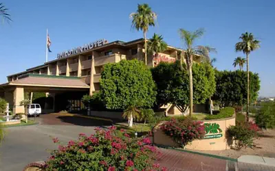 Yuma Inn & Suites