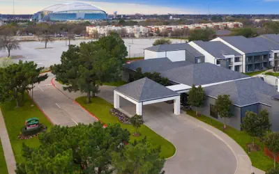 Courtyard by Marriott Dallas Arlington/Entertainment Dist