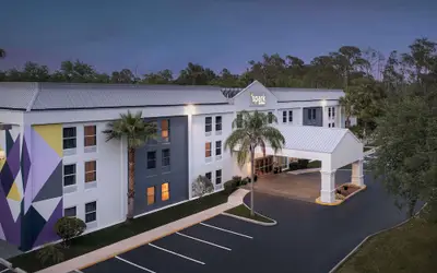 Spark by Hilton Tampa Brandon