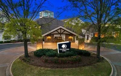 DoubleTree Suites by Hilton Hotel Huntsville South