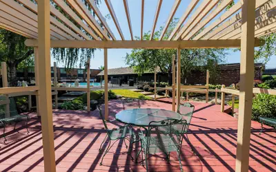 Fireside Inn & Suites Portland