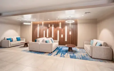 Holiday Inn Los Angeles - LAX Airport by IHG