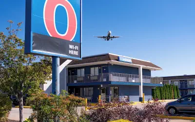 Motel 6 Windsor Locks, CT - Hartford