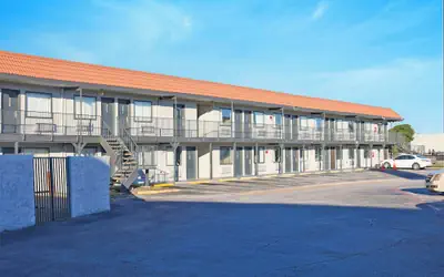 Super 7 Inn Dallas Near Duncanville