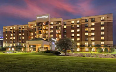 Courtyard by Marriott Bloomington by Mall of America
