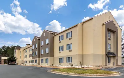 Comfort Inn & Suites Montgomery East Carmichael Rd