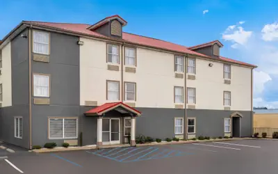 Super 8 by Wyndham Chattanooga East/Hamilton Place