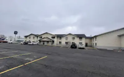 Coldwater Inn & Suites near I 69