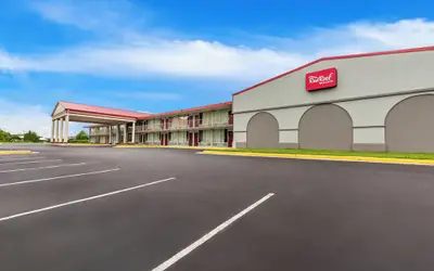 Red Roof Inn & Suites Cave City