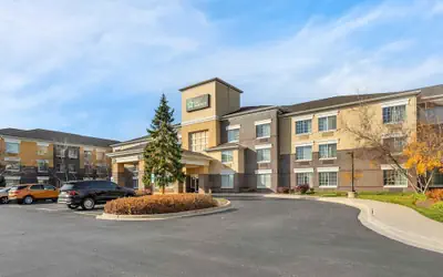 Extended Stay America Select Suites Chicago Lombard Oakbrook