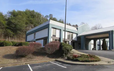 Clarion Point Cherokee