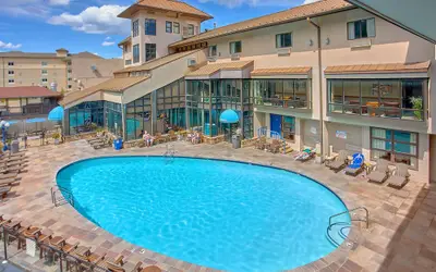 Sidney James Mountain Lodge