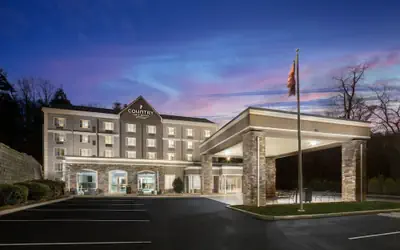 La Quinta Inn & Suites by Wyndham Asheville Downtown
