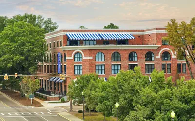 Graduate by Hilton Oxford