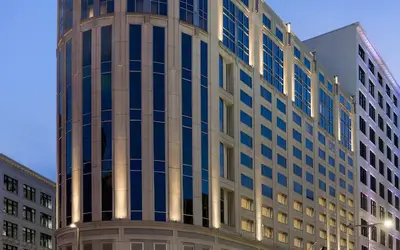 Crowne Plaza Cleveland at Playhouse Square by IHG