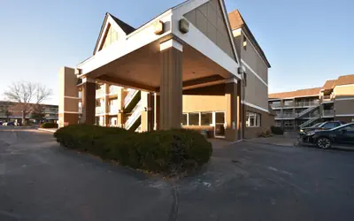 HomeTowne Studios by Red Roof Denver - Lakewood West