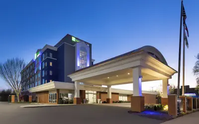 Holiday Inn Express Augusta Downtown by IHG
