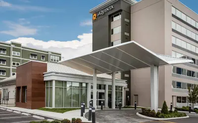 La Quinta Inn & Suites by Wyndham Virginia Beach