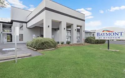 Baymont by Wyndham Beaumont