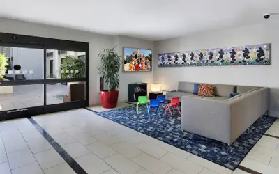 Holiday Inn Hotel & Suites Anaheim by IHG