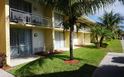 Hollywood Gateway Inn