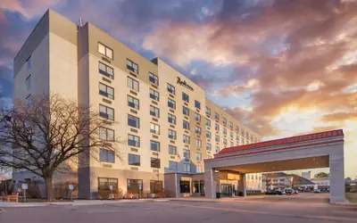 Radisson Hotel Detroit Metro Airport