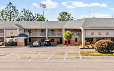 Magnolia Inn Townhouse Hattiesburg MS I-59