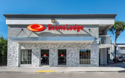 Econo Lodge Airport at RJ Stadium