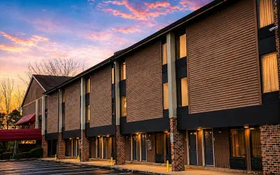 The View Inn & Suites