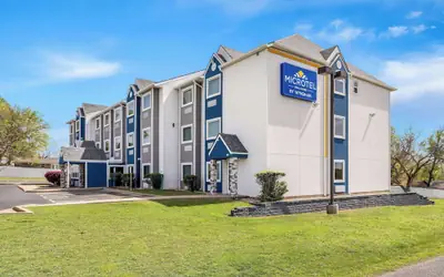 Microtel Inn & Suites by Wyndham Tulsa/Catoosa Route 66