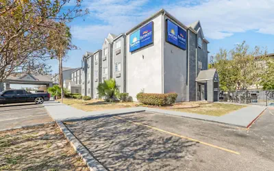 Days Inn by Wyndham San Antonio Downtown