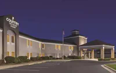 Country Inn & Suites by Radisson, Dunn I-95