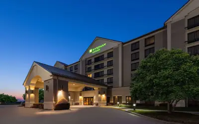 Wyndham Garden Kansas City Airport