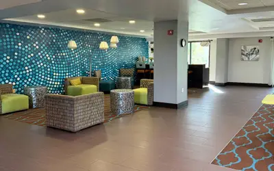 Comfort Inn & Suites Tampa North I-75