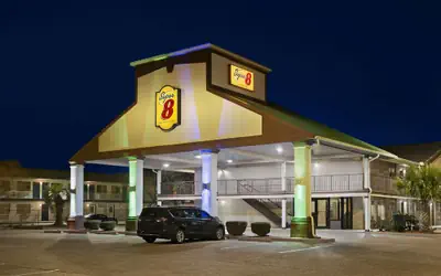 Super 8 by Wyndham Gulfport Airport NW/Near Biloxi