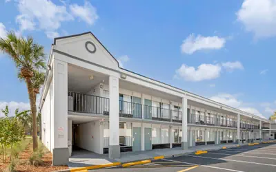 Rodeway Inn Orange Park - Jacksonville near Naval Air Station