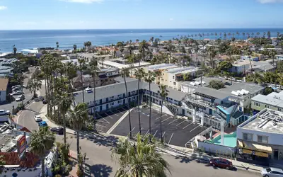 The Shoal La Jolla Beach