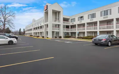 Econo Lodge Willowbrook