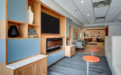 Holiday Inn Express & Suites Aurora - Naperville by IHG