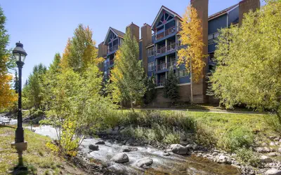 River Mountain Lodge