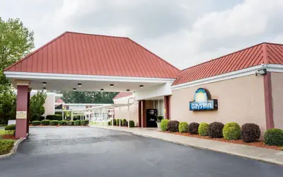Days Inn by Wyndham Goldsboro